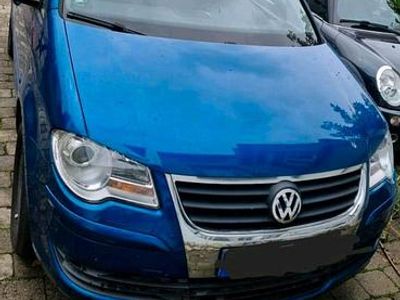 Gebraucht 2009 VW Touran Van / Kleinbus | 4.750 € (Etwas zu teuer)