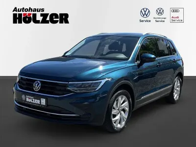 Gebraucht VW Tiguan United 150 PS (110 kW) 2021 Blau SUV