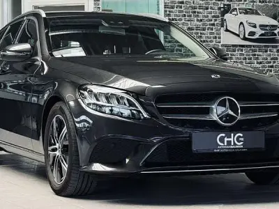 Gebraucht Mercedes C180 156 PS (114 kW) 2019 Grau Kombi