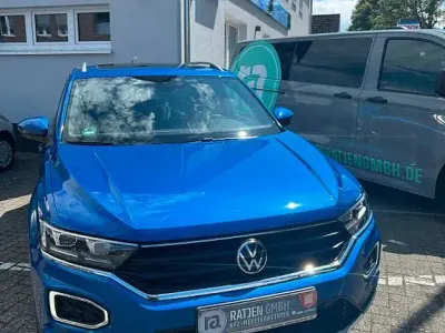 Gebraucht VW T-Roc Active 150 PS (110 kW) 2021 Blau SUV