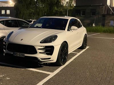 Porsche Macan Turbo
