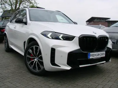 Gebraucht BMW X5 M Sport 530 PS (389 kW) 2025 Mineralweiss metallic (metallic) SUV