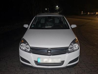 Gebraucht Opel Astra 110 PS (80 kW) 2007 Weiß Kombi