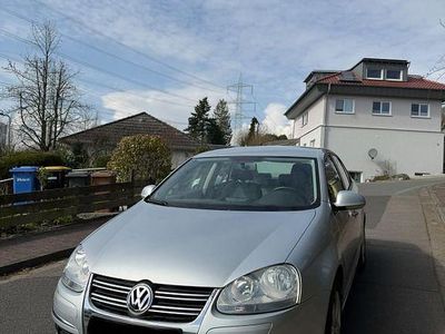 Gebraucht VW Jetta 122 PS (89 kW) 2009 Silber Limousine