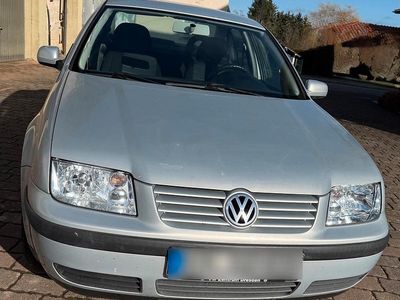Second-hand VW Bora 75 CP (55 kW) 1999 Argintiu Berlinǎ