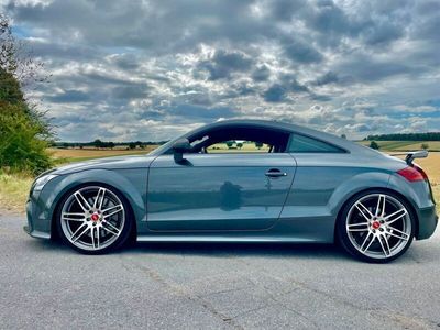 gebraucht Audi TT RS SCHALT.XENON BOSE SCHALE KLAPPE 20 ZOLL CARBON. FLÜGEL.