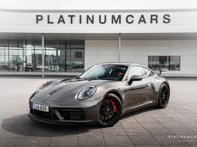Porsche 911 Carrera 4 GTS