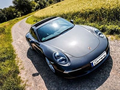 Porsche 911 Carrera