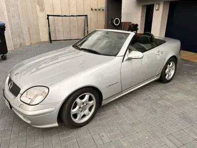 Gebraucht Mercedes SLK200 163 PS (119 kW) 2001 Silber Cabrio