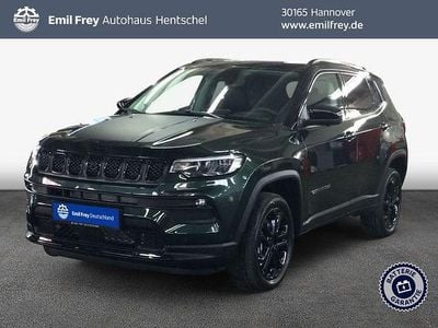 Techno green Neu 2025 Jeep Compass North SUV | 40.501 € (Teuer)