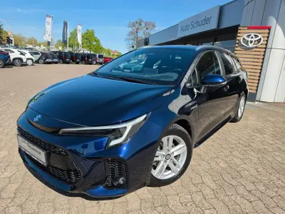 Usata Suzuki Swace Comfort+ 140 CV (102 kW) 2024 Blu Station wagon