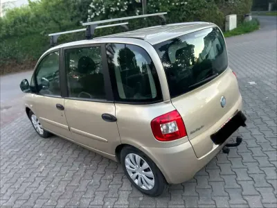 Usata Fiat Multipla 103 CV (75 kW) 2008 Beige Monovolume