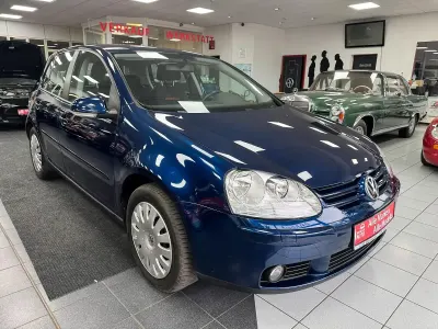 Gebraucht VW Golf V 75 PS (55 kW) 2006 Blau Kleinwagen
