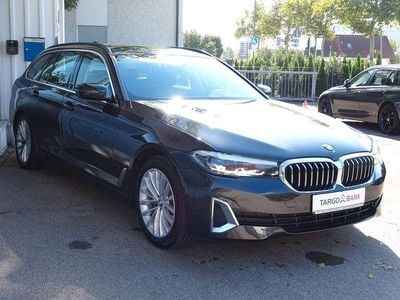 Grau Gebraucht 2022 BMW 520 Luxury Line Kombi | 30.400 € (Guter Preis)