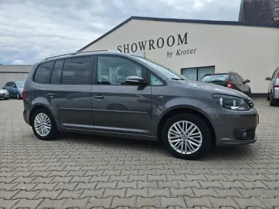 Gebraucht VW Touran Cup 140 PS (102 kW) 2015 Grau Van / Kleinbus