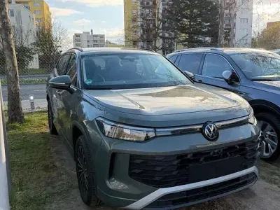 Occasion VW Tayron R 150 ch (110 kW) 2025 Vert SUV