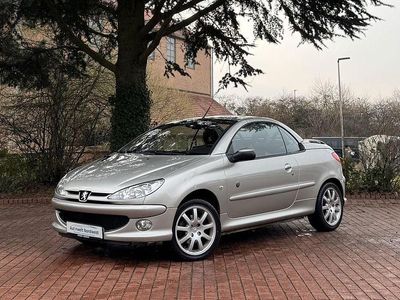 Gebraucht Peugeot 206 CC Roland Garros 109 PS (80 kW) 2005 Grau Cabrio