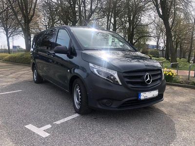 Usata Mercedes Vito 239 CV (175 kW) 2020 Verde Furgone