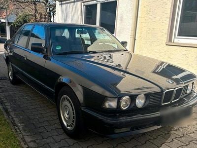 Gebraucht BMW 730 188 PS (138 kW) 1990 Schwarz Limousine