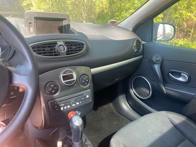 gebraucht Renault Clio Kombi 1,2 Turbo