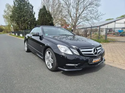 Second-hand Mercedes E200 184 CP (135 kW) 2012 Negru Cabrio