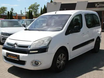 Gebraucht Citroën Berlingo SELECTION 98 PS (72 kW) 2012 Weiß Van / Kleinbus