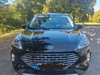 Gebraucht Ford Kuga Titanium 224 PS (164 kW) 2022 Schwarz SUV