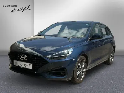 Gebraucht Hyundai i30 Advantage 101 PS (74 kW) 2024 Blaugraumet. Limousine