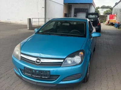 Gebraucht Opel Astra GTC 90 PS (66 kW) 2005 Blau Kleinwagen