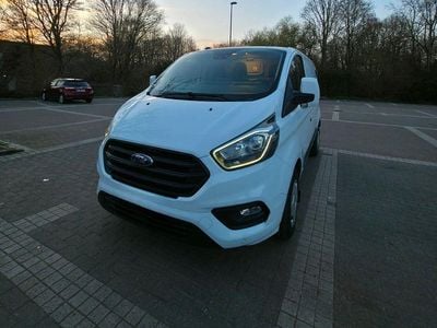 Gebraucht Ford Transit Custom 105 PS (77 kW) 2022 Weiß Van / Kleinbus