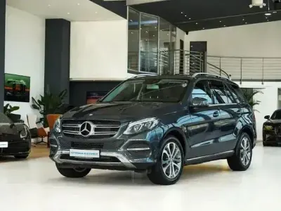 Gebraucht Mercedes GLE500 435 PS (319 kW) 2015 Grau SUV