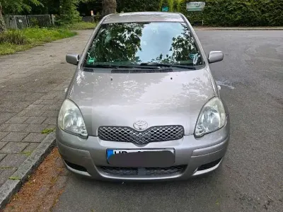 Gebraucht Toyota Yaris 2003 Grau Kleinwagen