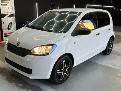 Gebraucht Skoda Citigo Cool Edition 60 PS (44 kW) 2016 Weiß Kleinwagen