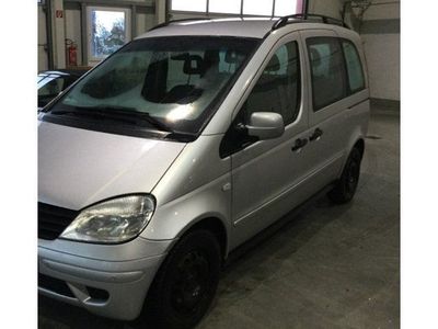 Gebraucht Mercedes Vaneo 125 PS (91 kW) 2005 Silber metallic Van / Kleinbus