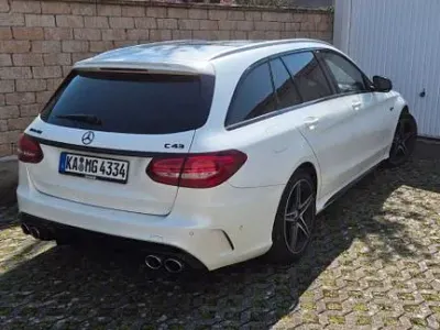 Gebraucht Mercedes C43 AMG AMG 390 PS (286 kW) 2017 Weiß Limousine