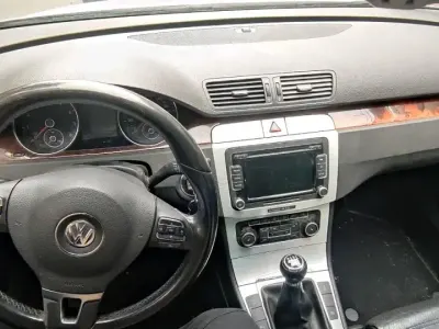 Gebraucht VW Passat 160 PS (117 kW) 2008 Silber Limousine