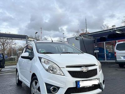 Gebraucht Chevrolet Spark LT 82 PS (60 kW) 2011 Weiß Kleinwagen