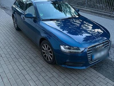 Gebraucht Audi A4 140 PS (102 kW) 2013 Blau Kombi