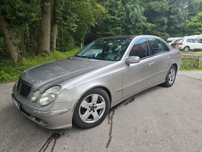 Mercedes E270