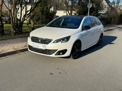 Gebraucht Peugeot 308 Allure GT-Line 131 PS (96 kW) 2017 Weiß Kombi