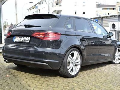 gebraucht Audi A3 Sportback 2.0 TDI S line Sportpaket