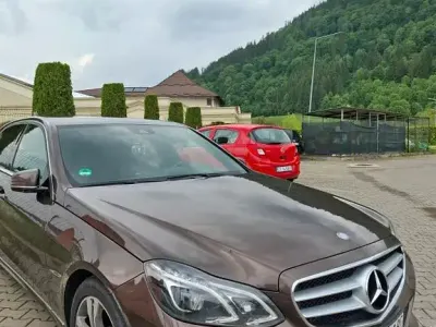 Gebraucht Mercedes E250 204 PS (150 kW) 2014 Braun Limousine