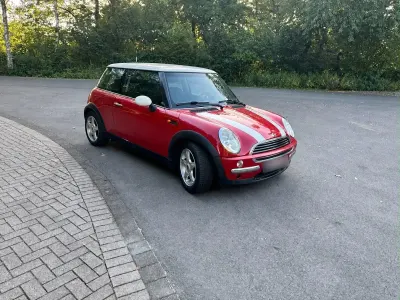 Gebraucht Mini ONE 90 PS (66 kW) 2002 Rot Kleinwagen