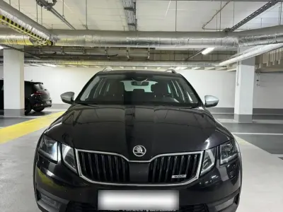 Gebraucht Skoda Octavia Scout 184 PS (135 kW) 2017 Schwarz Kombi