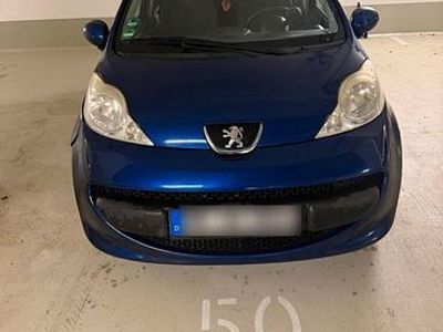 Usata Peugeot 107 68 CV (50 kW) 2006 Blu Utilitaria