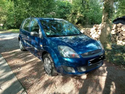 Gebraucht Ford Fiesta 100 PS (73 kW) 2007 Blau Kleinwagen