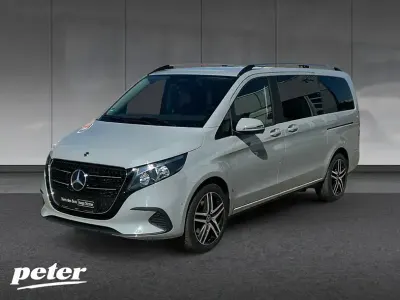 Używany Mercedes V220 Style 163 KM (119 kW) 2023 Szary Minivan