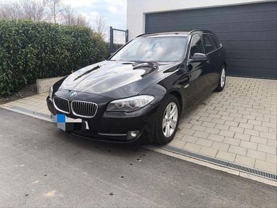 Gebraucht BMW 520 184 PS (135 kW) 2012 Schwarz Kombi