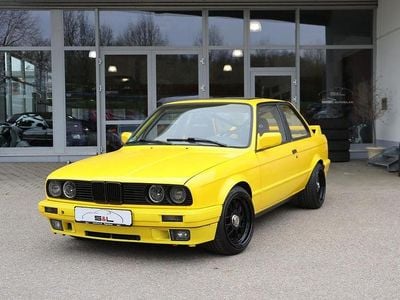 Second-hand BMW 325 192 CP (141 kW) 1988 Galben Berlinǎ