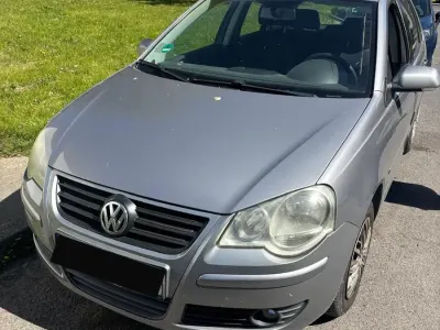 Begagnad VW Polo 80 HK (58 kW) 2009 Halvkombi